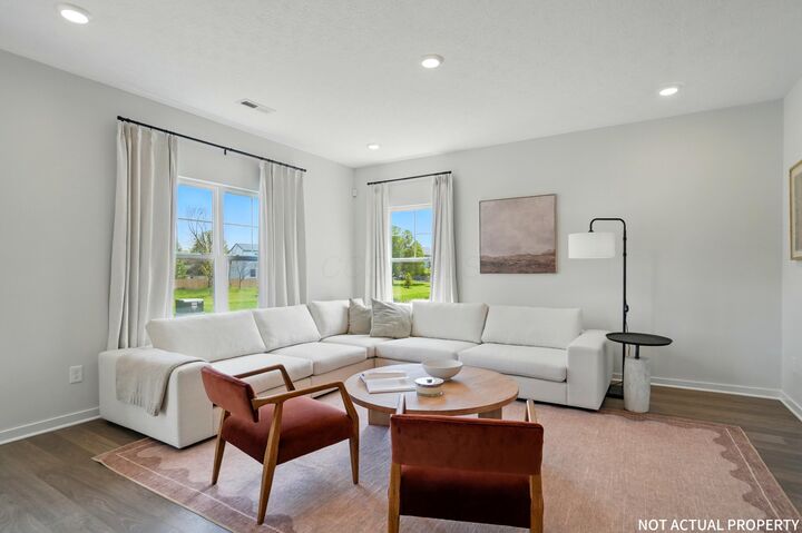 Property Photo: 1099 Hartford Lane OH 43140