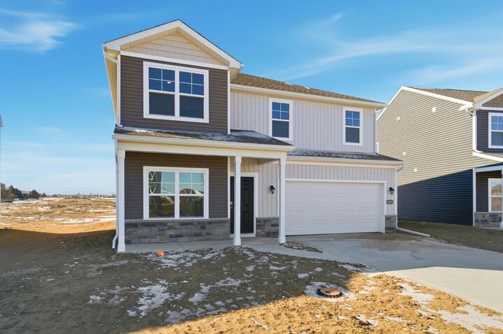 Property Photo:  1099 Hartford Lane  OH 43140 