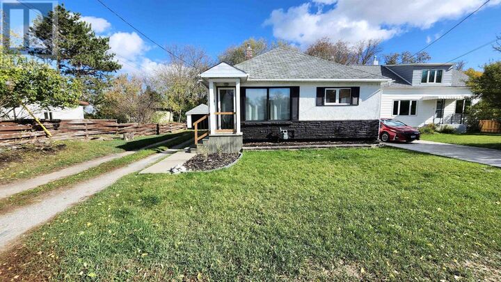 Property Photo:  419 River St  ON P0X 1C0 