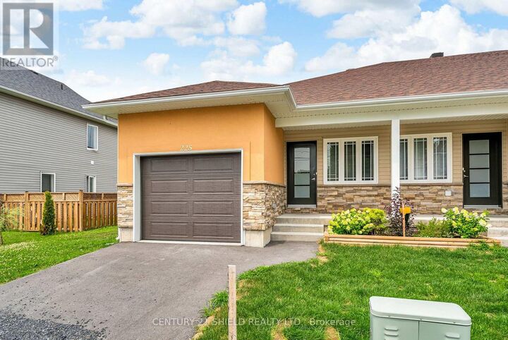 225 Third Street West  Cornwall ON K6J 0B6 photo