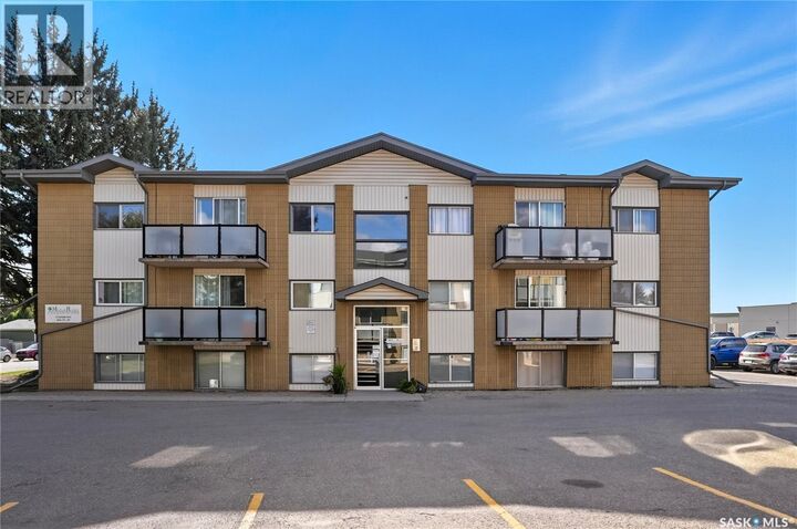 103 5 Columbia Drive  Saskatoon SK S7K 1E3 photo
