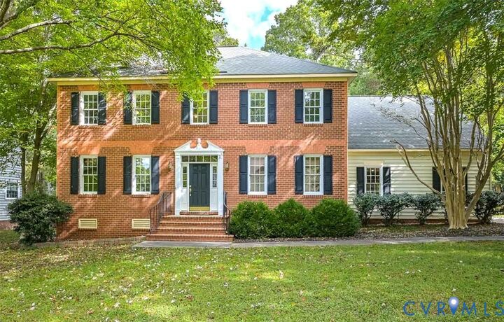 Property Photo: 10434 Oak Cottage Drive VA 23116