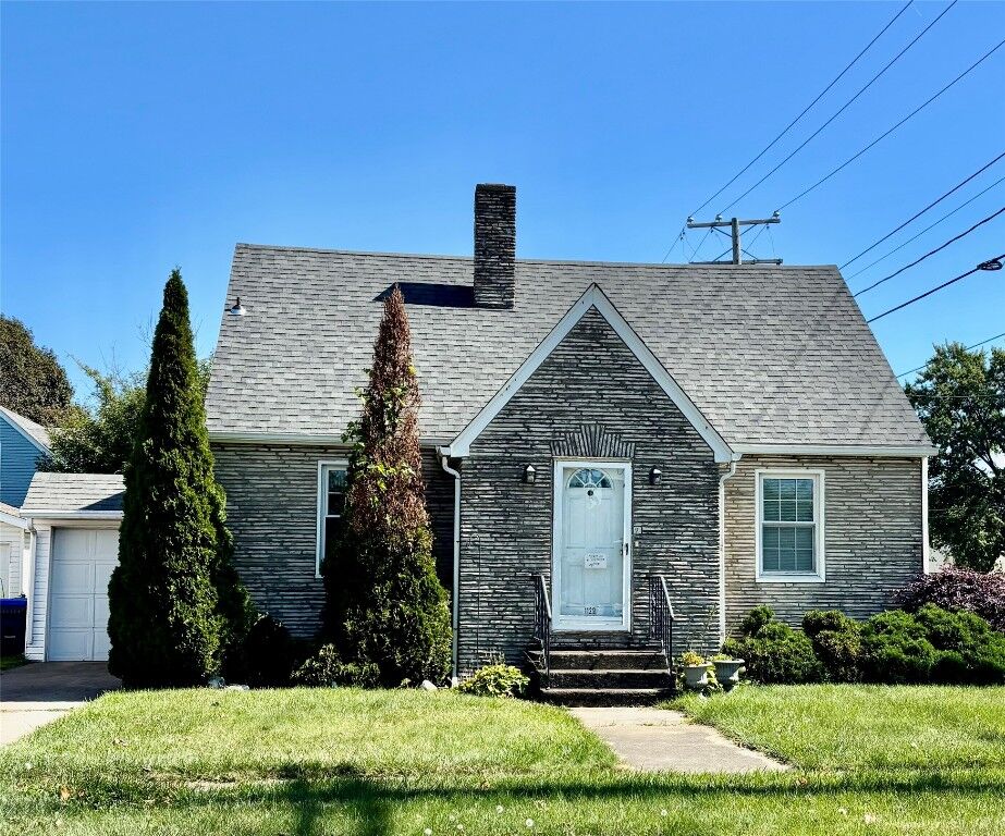 Property Photo:  1129 Marshall Drive  PA 16505 