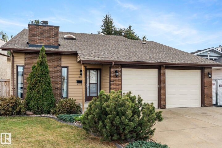 Property Photo: 11907 164 Avenue NW AB T5X 5C1