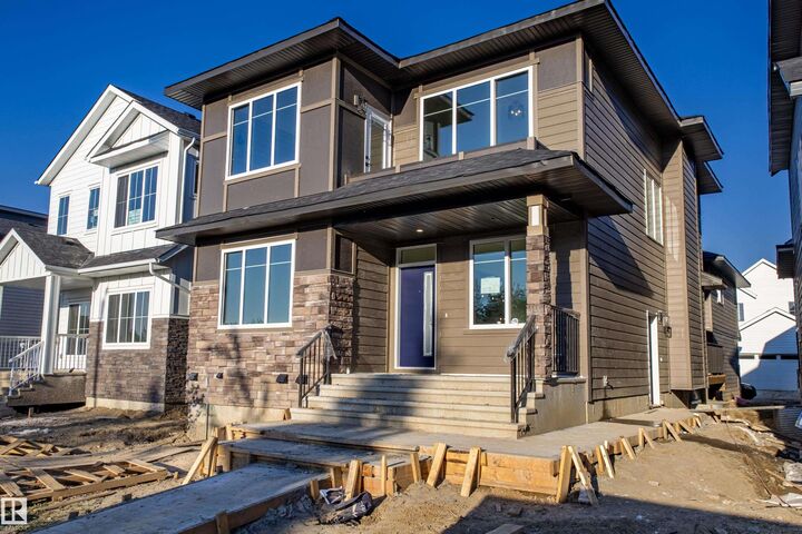 Property Photo:  6115 Crawford Drive SW  AB T6W 4L8 