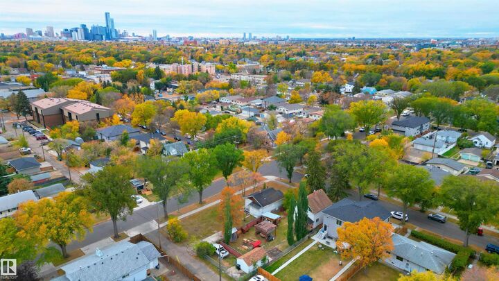 Property Photo:  12001 88 Street NW  AB T5B 3S3 
