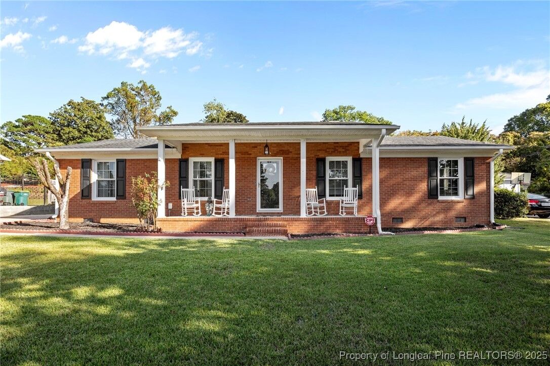 Property Photo:  4950 Pinewood Drive  NC 28348 