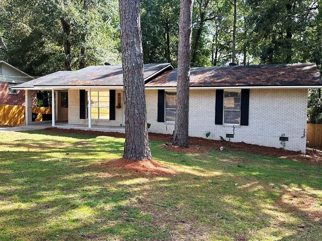 Property Photo:  1903 46th Street  AL 36867 