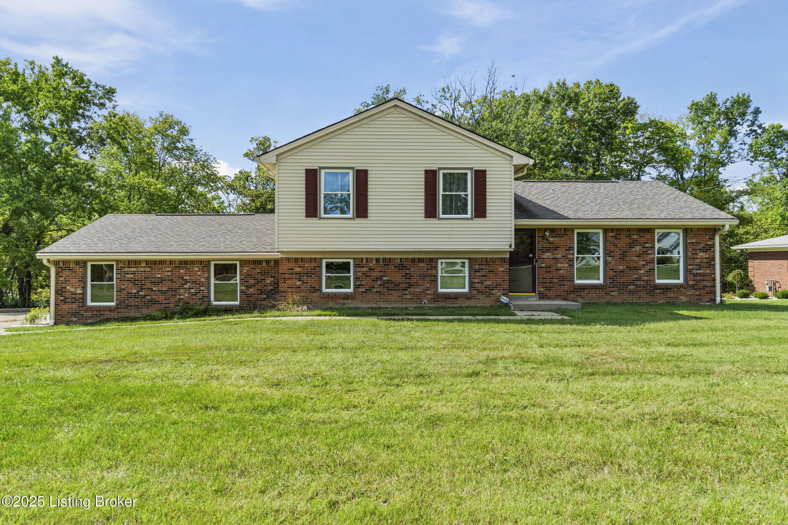 Property Photo:  4012 Cumberland Dr  KY 40031 