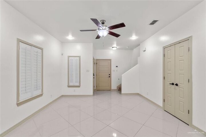 Property Photo: 1200 E Pineridge Avenue 4 TX 78503