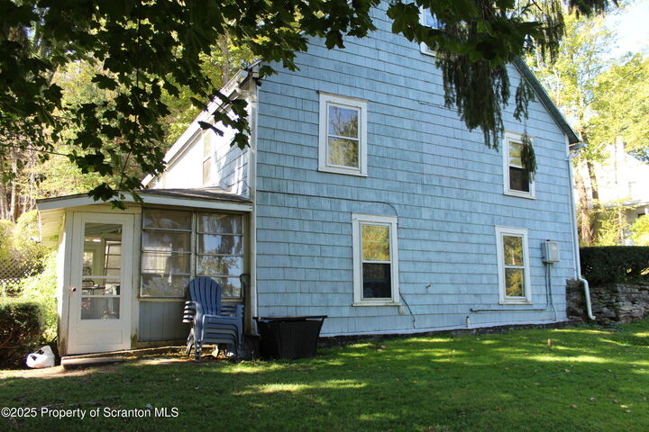 Property Photo: 909 SR 307 PA 18419
