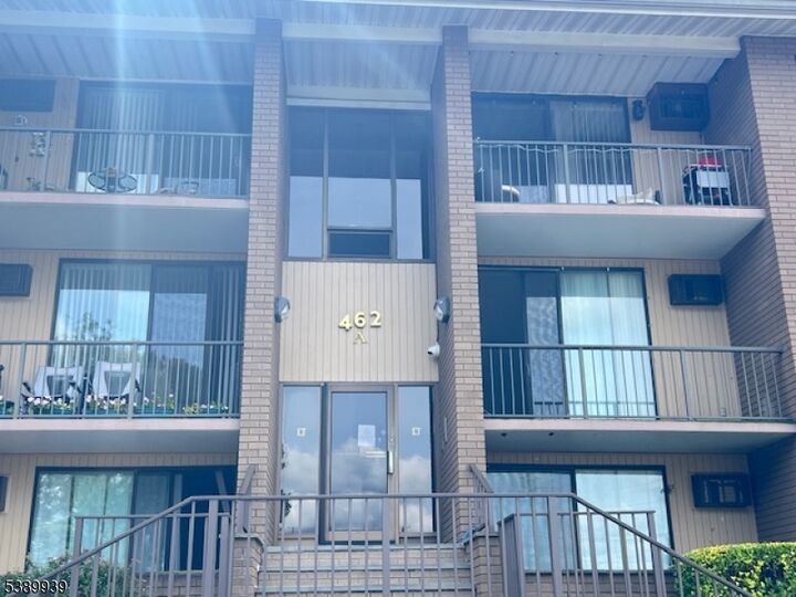 Property Photo:  462 Liberty St 203  NJ 07643 