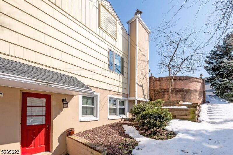 Property Photo:  150 Madison Ave  NJ 07960 