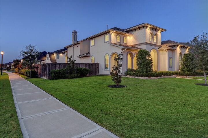 Property Photo: 2810 Chester Knoll Court TX 77494