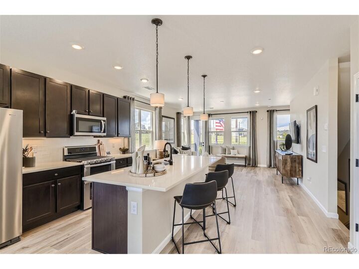 Property Photo: 6983 Ipswich Ct CO 80108