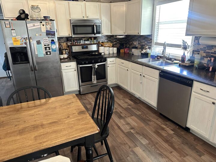 Property Photo:  1611 W Philip Ave  NE 69101 