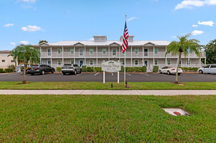 829 W Elkcam Circle 208  Marco Island FL 34145 photo