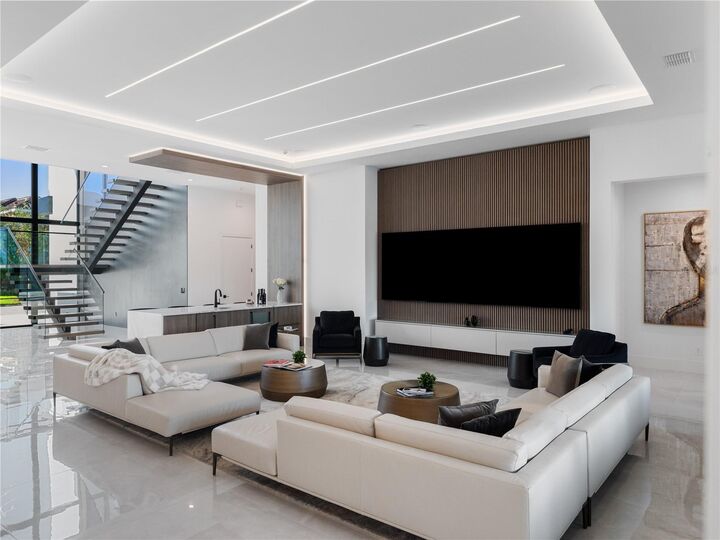 Property Photo:  901 Golden Bear Drive  FL 34747 