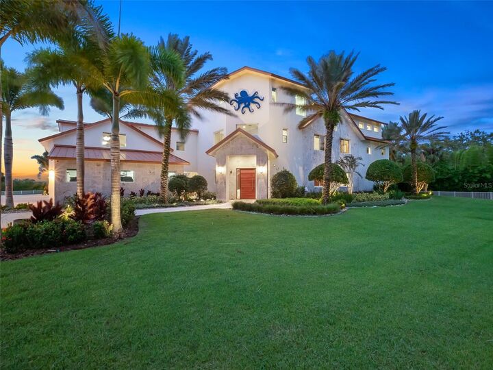 Property Photo: 1511 S Riverside Drive FL 32168