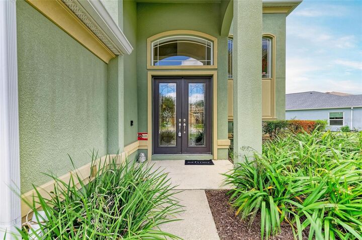 Property Photo: 3653 Summerwind Circle FL 34209
