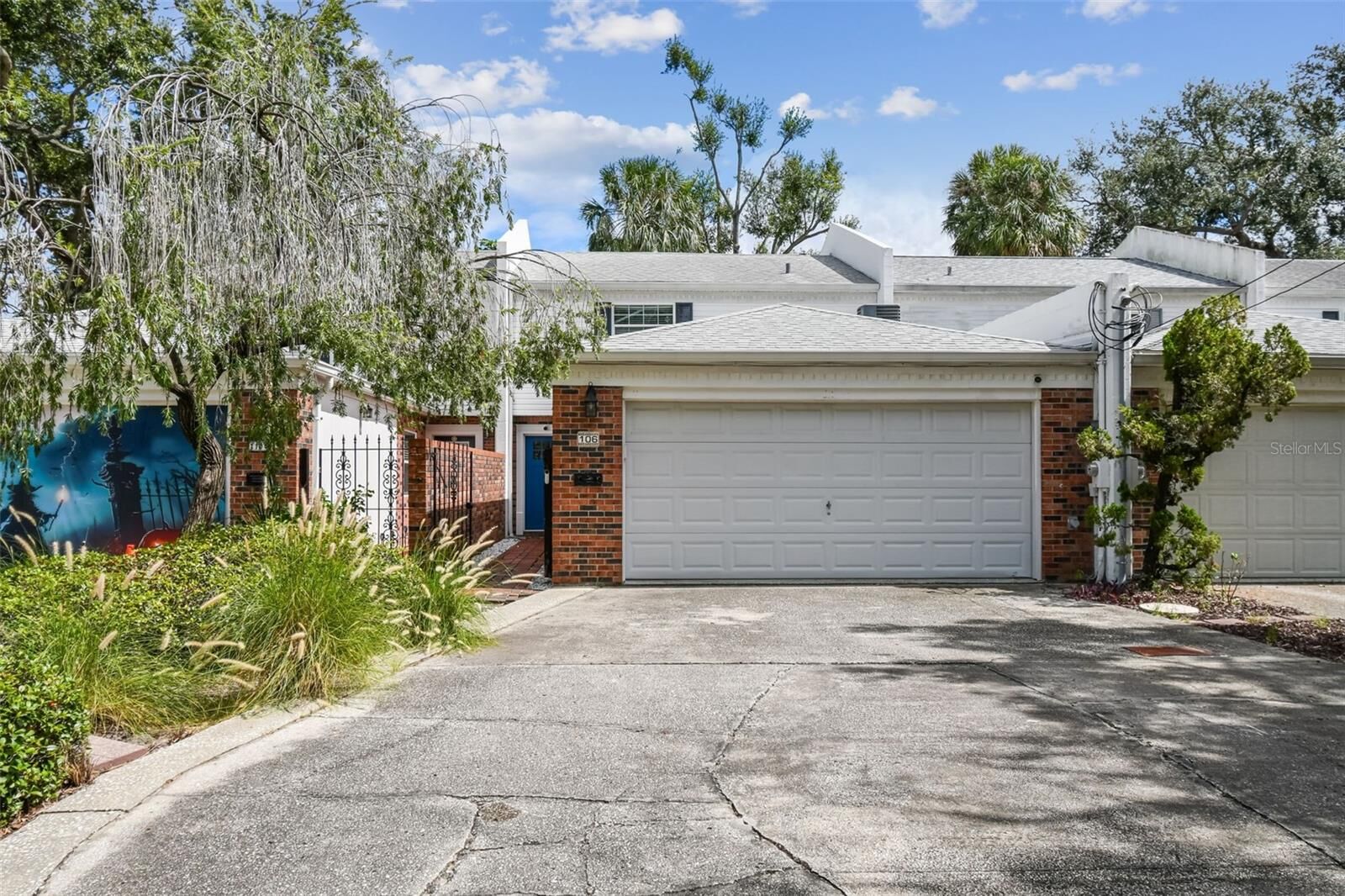 Property Photo:  106 S Lauber Way  FL 33609 