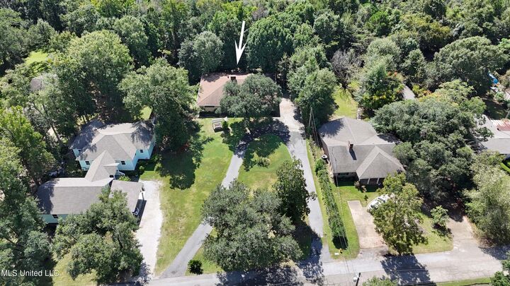 Property Photo:  2325 N Country Club Lane  MS 39532 