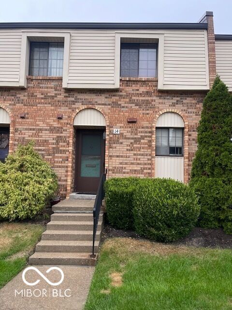 Property Photo:  14 Druid Hill Court  IN 46032 