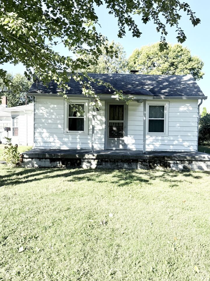 Property Photo: 500 Averitt Road IN 46142