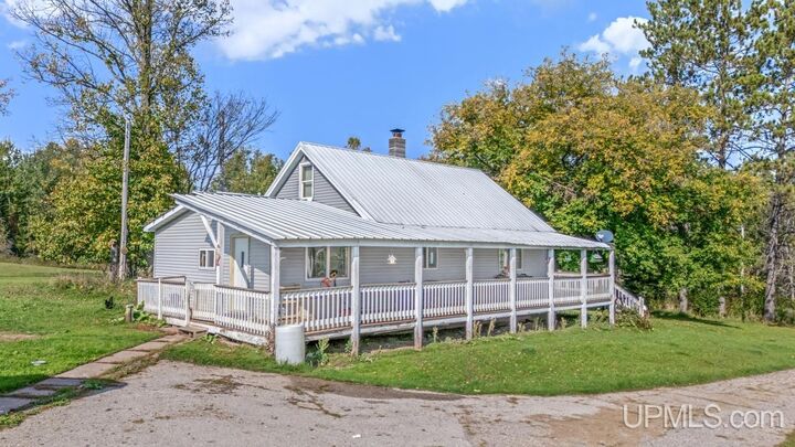 W-633 Fordville Road  Foster City MI 49834 photo