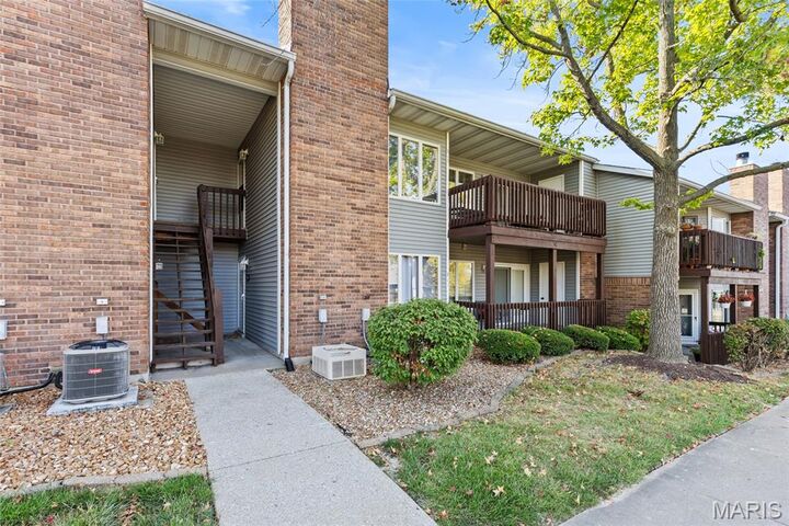 Property Photo:  915 King Drive 2C  MO 63303 