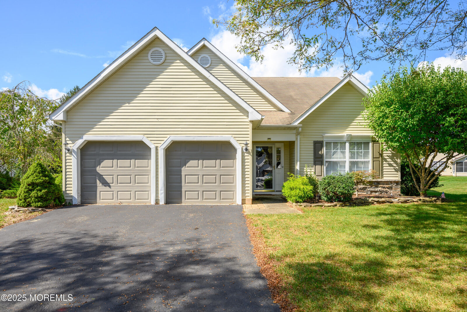 Property Photo: 10 Pine Valley Court NJ 08701