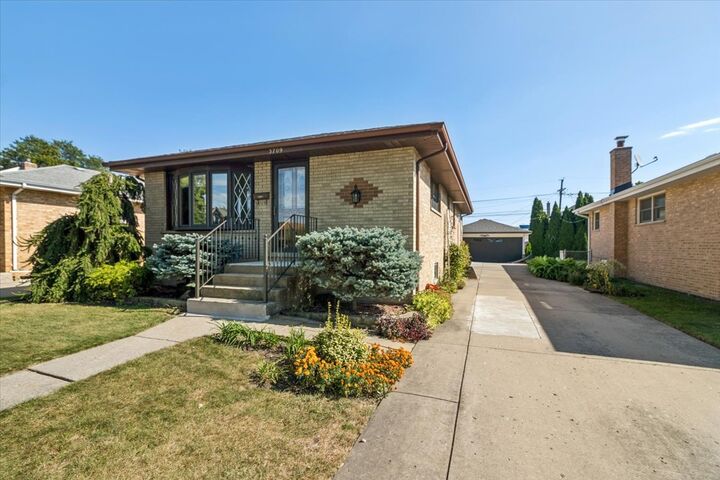 Property Photo: 3709 Emerson Street IL 60176