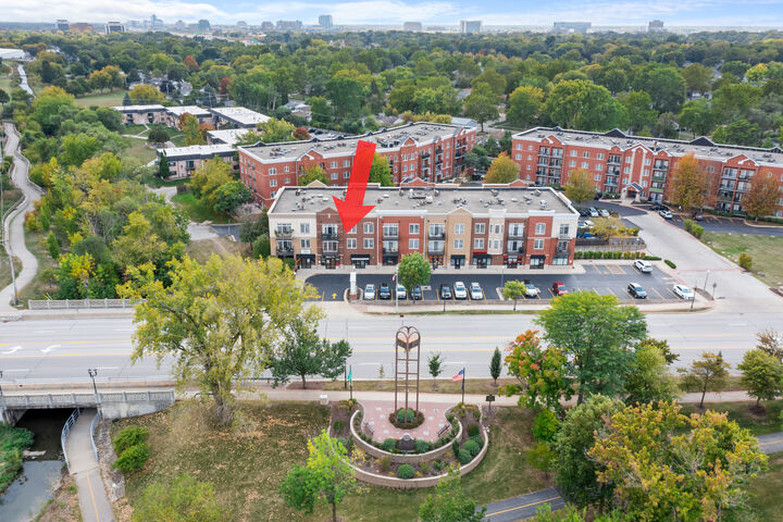 Property Photo: 3400 Wellington Court 204 IL 60008