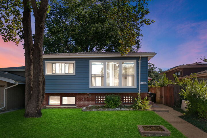 Property Photo: 15221 Oak Street IL 60419