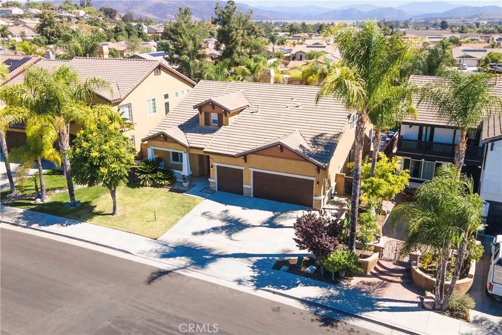 Property Photo: 37068 Edgemont CA 92563