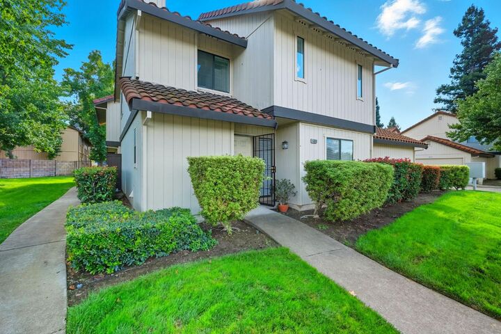 Property Photo: 6880 Calvine Road CA 95823