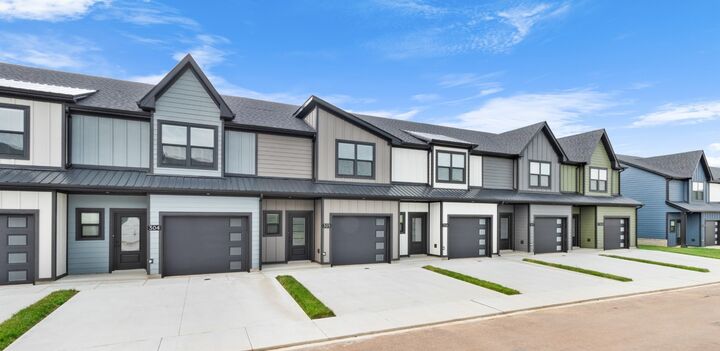 Property Photo:  305 Jonathan Wade Circle  TN 37043