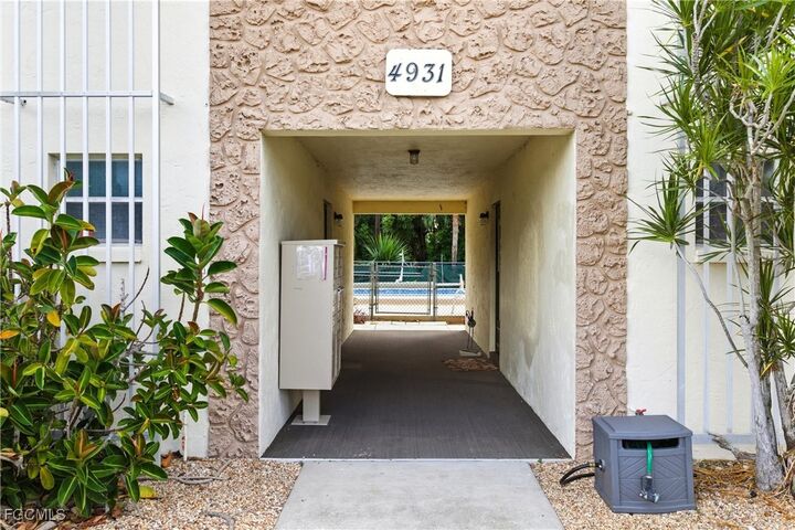 Property Photo:  4931 Vincennes Court 6  FL 33904 