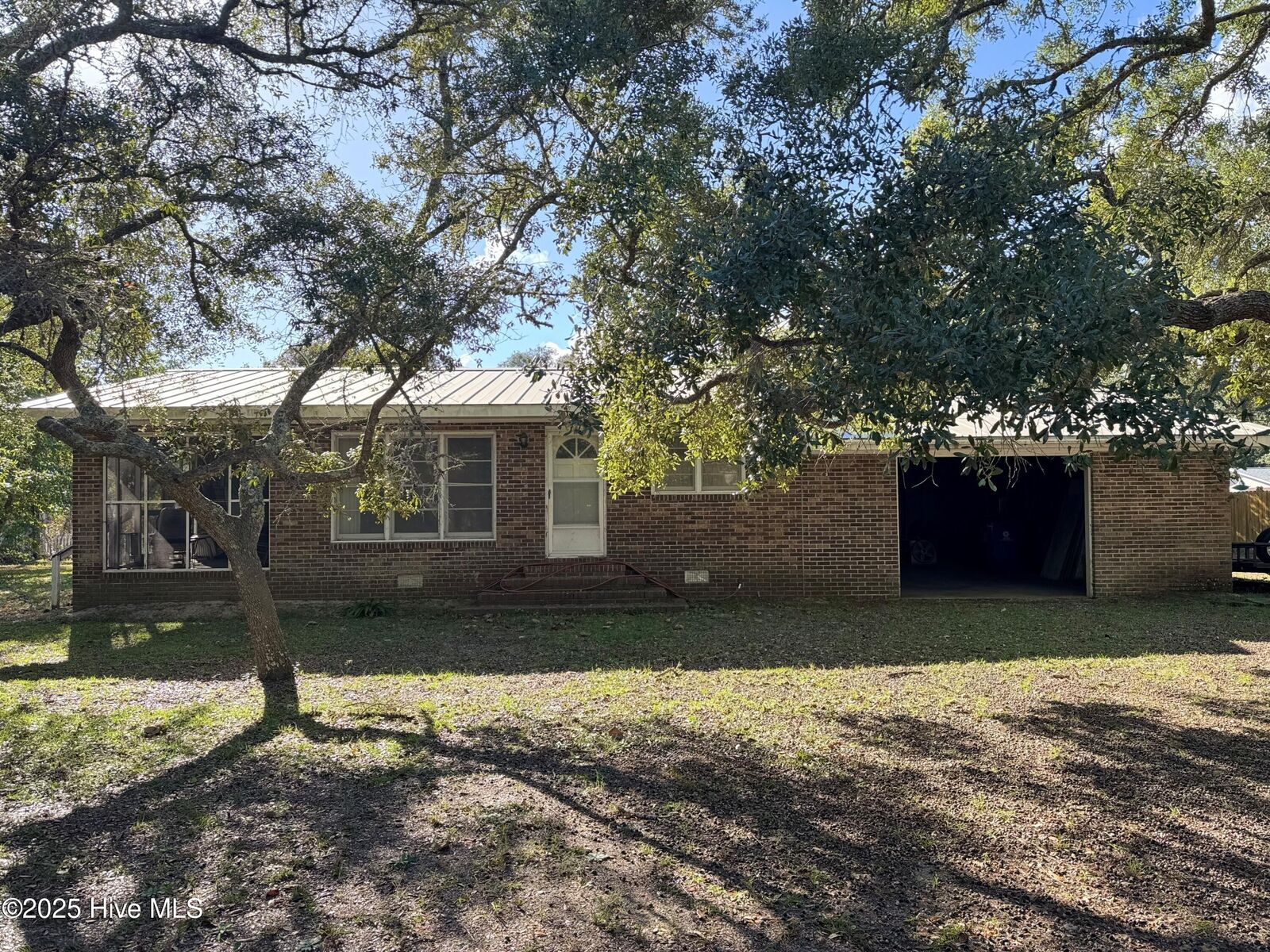 Property Photo: 309 Womble Street NC 28465