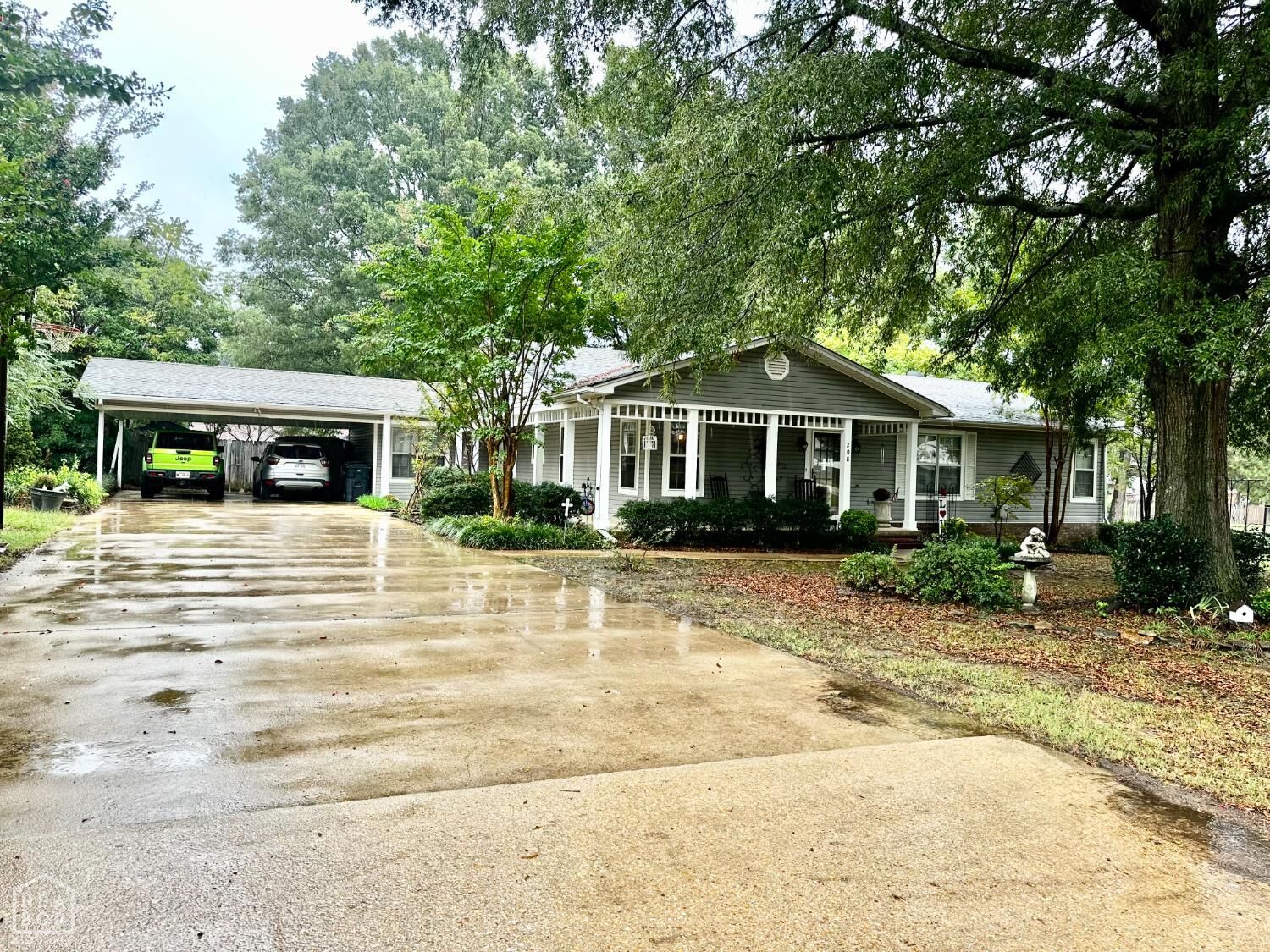Property Photo: 208 Mark Street AR 72405