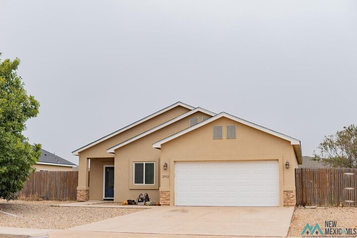 Property Photo: 2912 Hammond Boulevard NM 88101