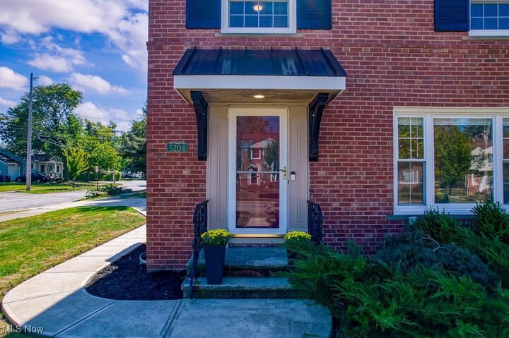Property Photo:  5204 Haverford Drive  OH 44124 
