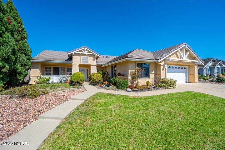 Property Photo: 1036 Armstrong Street CA 93436