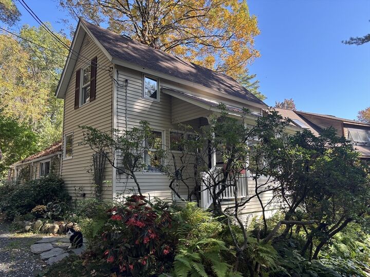 Property Photo:  66 Laurel Park 66  MA 01060 