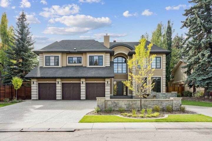 1307 Baldwin Crescent SW  Calgary AB T2V 2B7 photo
