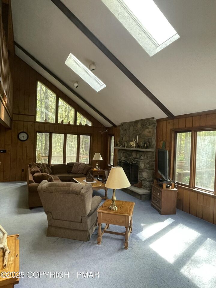 Property Photo:  9 North Lehigh River Drive  PA 18424