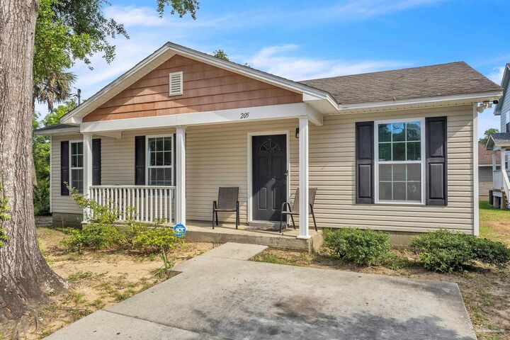 205 E Hatton St  Pensacola FL 32503 photo