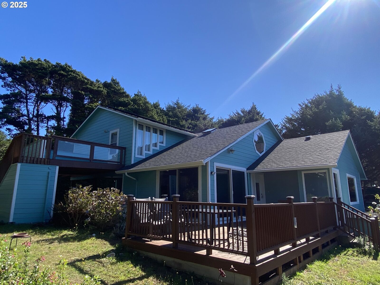 Property Photo: 9316 SW Abalone St OR 97366