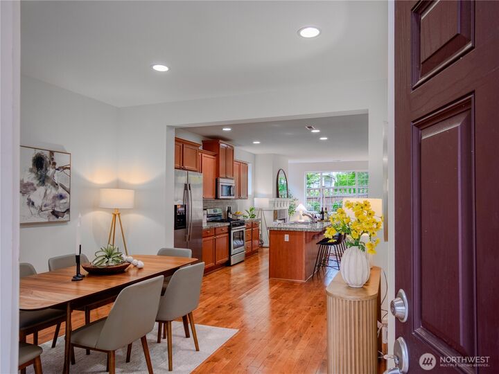 Property Photo: 3721 219th Place SE 41 WA 98021