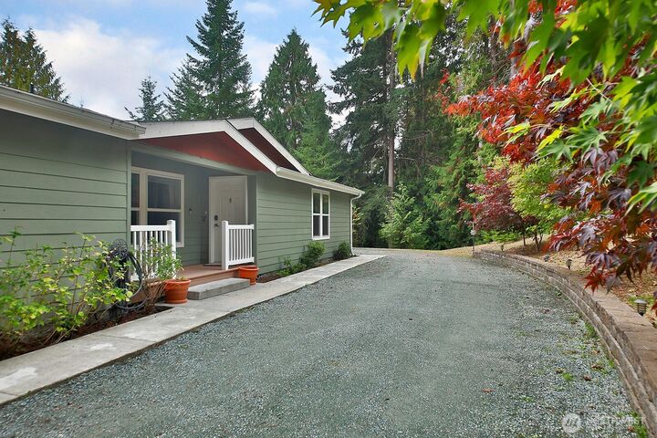 Property Photo:  4621  Deer Lake Road  WA 98236 